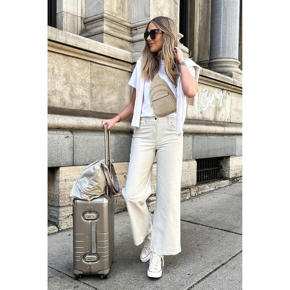 Women Grey Imported PU Leather Small Crossbody Chest Sling Fanny Travel Bag - Picture 3 of 8